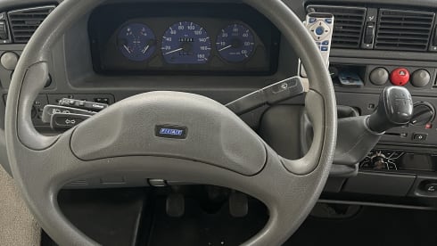 6p Hymer integrated uit 2001