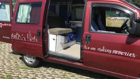 Rooie Sien – compact mini motorhome