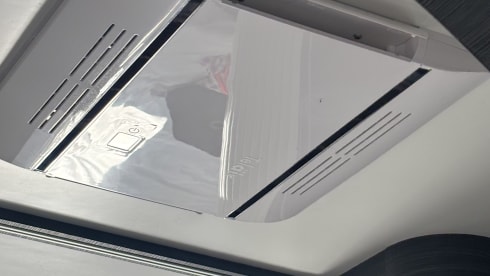 4p Benimar semi-integrated uit 2025