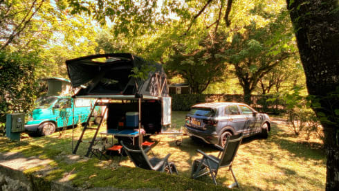 Rooftop party Van  – Fröhlicher VW-Partybus für 4 Personen. 