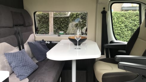 Benni – Bus camper built in 2021 for rent in Kontich.