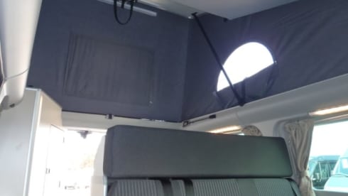 The Fugget – Reliable Ford Nugget, 69,000 km, urban camper, comfortable, complete
