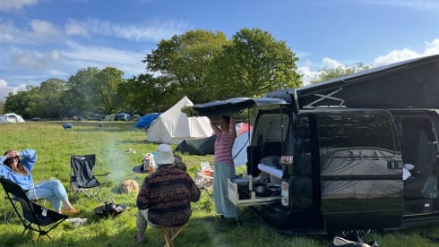 The Moose  – Nissan campervan met 4 slaapplaatsen uit 2007