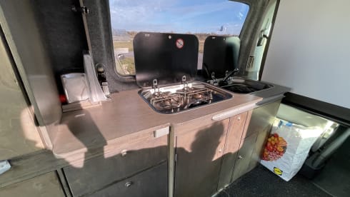 Blastoise – Volkswagen T5 camper van