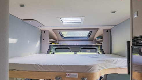 4p Hymer semi-integrated from 2022