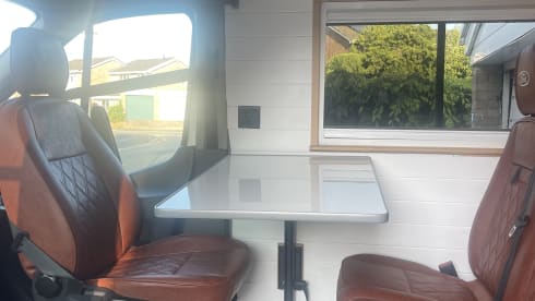 Van-Essa – 3/4 berth Ford bus from 2021