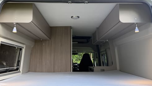4p Carado Campervan with Pop-Up roof 