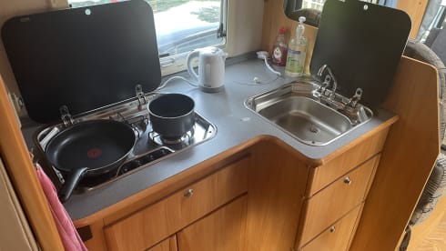 Nette ruime Adria Familie camper