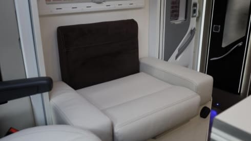 Lo-rider – A wonderfully luxurious and complete camper