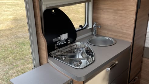 Weinsberg CaraCompact 600MF A automatic