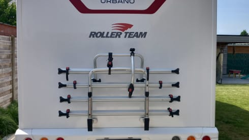 Modest – 5p Roller Team alcove from 2021