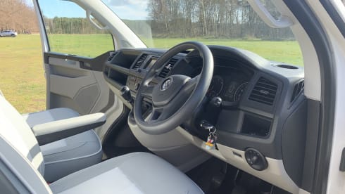 Penelope – Luxury VW T6 4 berth Campervan