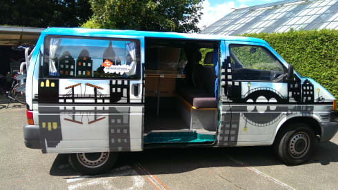 Amsterdam – Amsterdam - Cozy and robust VW T4 campervan
