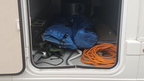 Audrey – Auto-Trail Frontier Comanche mit 6 Schlafplätzen von 2016