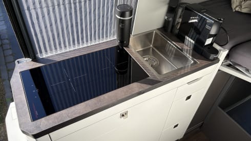 Volkswagen Grand California 600 - 2023 - Robuuste! Off-grid!