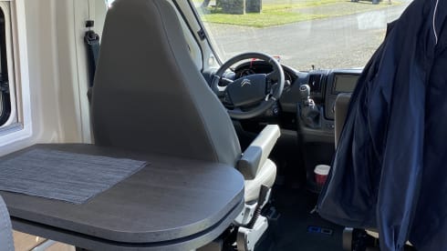 CliffDC – CliffDC - 2pers. Citroen Campervan from 2024