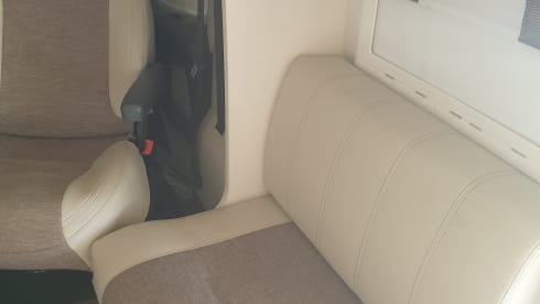 Heerlijk onderweg  – 4p Challenger semi-integrated from 2017