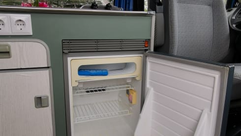 Volkswagen T4, extra long Camper With Lifting Roof 