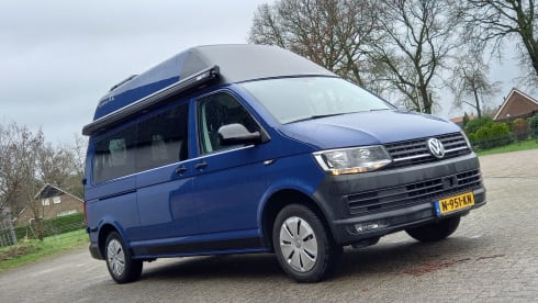 Harry – Camping-car bus Volkswagen SUNLINER XL LUXE 5p, construit en 2023 !