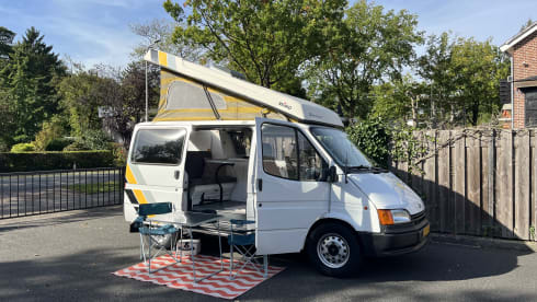 Harrison – Ford Nugget Camper