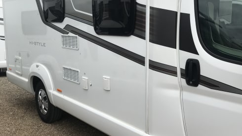 Bessy  – "Bessy" 4 Berth Bessacarr  Family Motorhome 