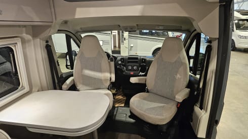 Carado CV 600 CamperVan 2p new 2024