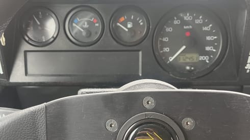 The Mail Man – Avontuurlijke Land Rover Defender 90 met nieuwe daktent en luifel