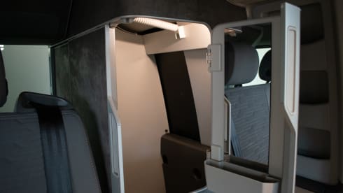 Bulli – 4p Volkswagen T6 California Ocean campervan from 2020