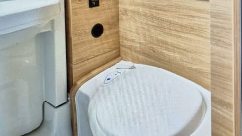 KNAUS VAN TI PLUS 650 MEG AUTOMATIC