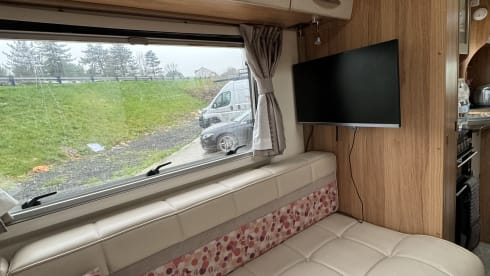 6 berth Peugeot semi-integrated from 2013