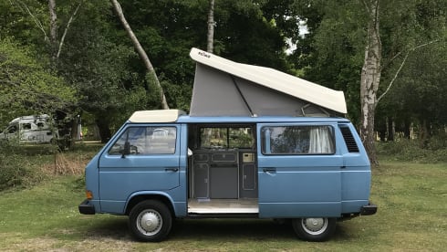 "Mya" - Classic VW T25