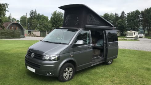 Herdy – 4 berth Volkswagen campervan