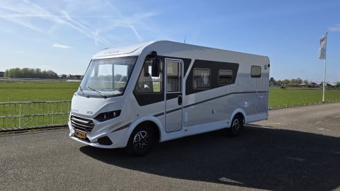 Sunlight i67S Aventure Brand new camper