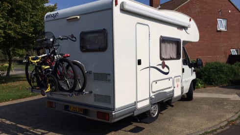 Mel – 5 berth Fiat Family Motorhome  6 seats with belts