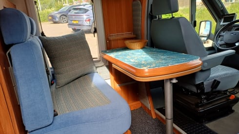 Sjorsie – Fendt camper with 2 single beds