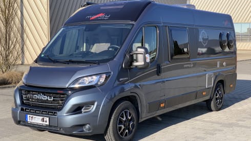 Malibu – Malibu Van 640 LE charming GT sky view