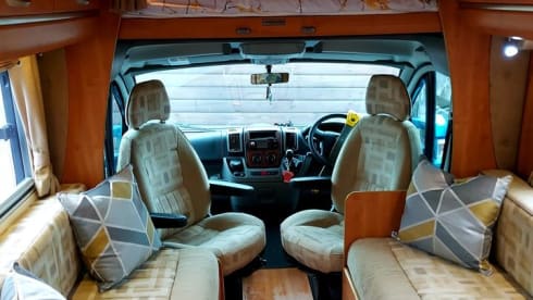 Fiat Ducato - Sleeps 4 