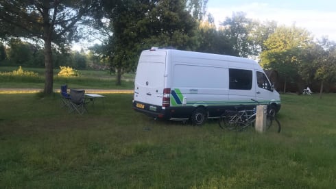 LWB – 4-5 berth Mercedes-Benz Sprinter 2013