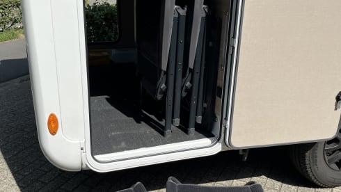 Florium – Luxury camper for 2 people (2020) from the Fleurette class segment!