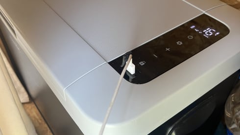 Banana – 2p Ford campervan uit 2018