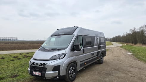 Snoozle II – Adria Twin Max 180 pk Automaat 2025 