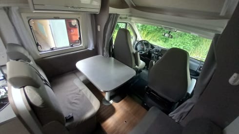 Perfecto Deluxe  – Etrusco 7400 Qb