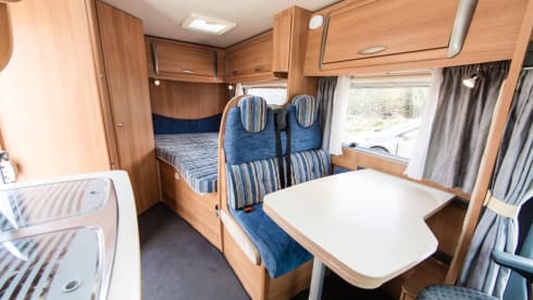 Poppy – 2 Berth Motorhome - Chausson