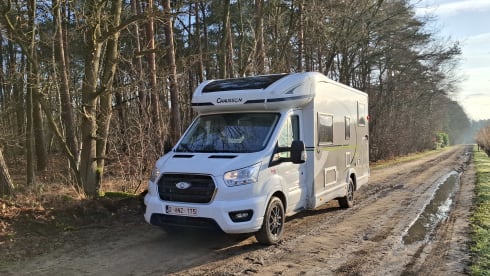 Mobile-Home –  Nordic Edition 627GA Sky Ford 170 AUTOMAAT uit 2025 