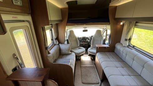 Annie T – 6 berth Autotrail alcove from 2018
