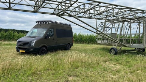 Legergroene STOERE VW Crafter 2015
