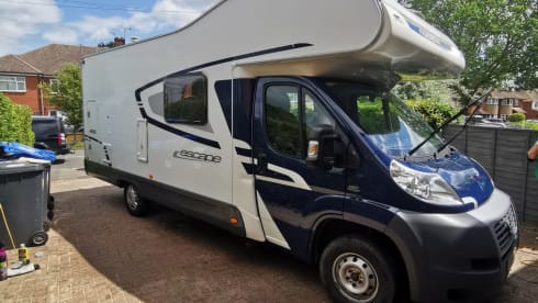 Travel The Wild – 6 berth Fiat Escape 696