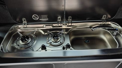 Lexi – 4 berth Vauxhall vivaro 