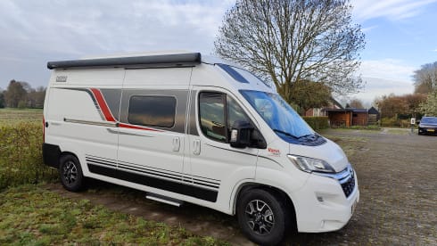 Manoeuvrable camper with 4 sleeping places - Burstner Campeo Roadrunnen C600