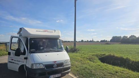Cozy Fiat Ducato camper – your ticket to freedom!
